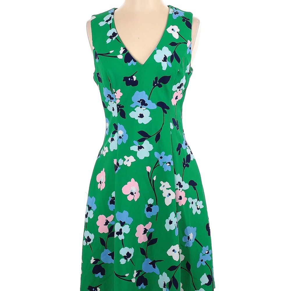 Vince Camuto V Neck Floral Dress